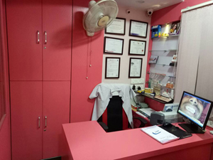 Om Multispeciality Dental Clinic